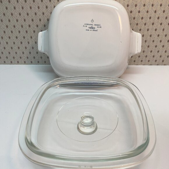 Corningware Vintage Blue Cornflower P-1-B 32 oz , 1 L Casserole with P-7-C Lid - Picture 5 of 7
